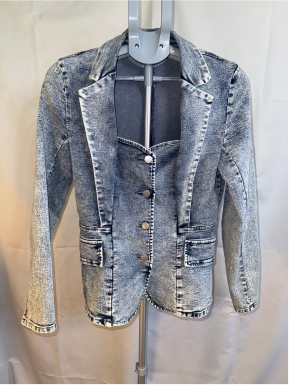 Women's VENUS Denim Blazer Jacket Size 8 Blue White Acid Wash